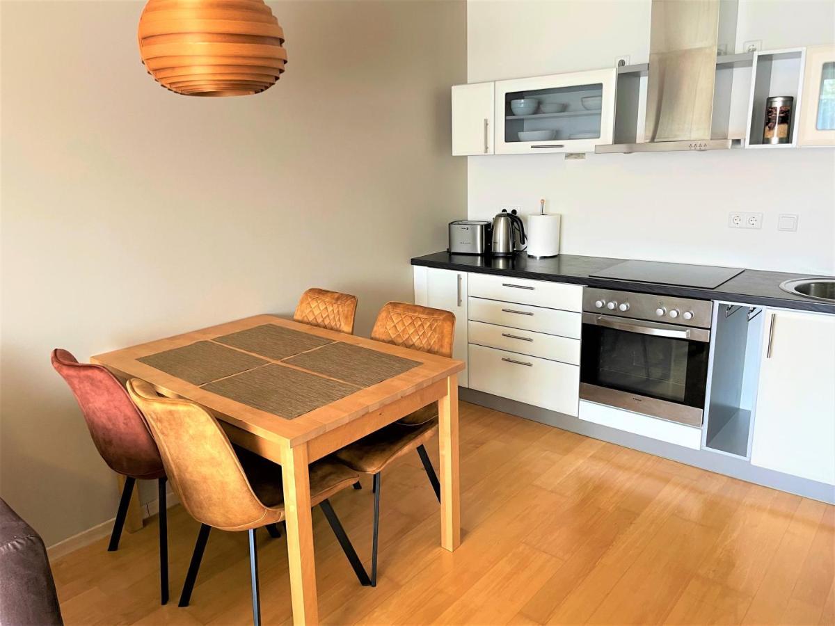 Kuressaare Holiday Apartments ภายนอก รูปภาพ