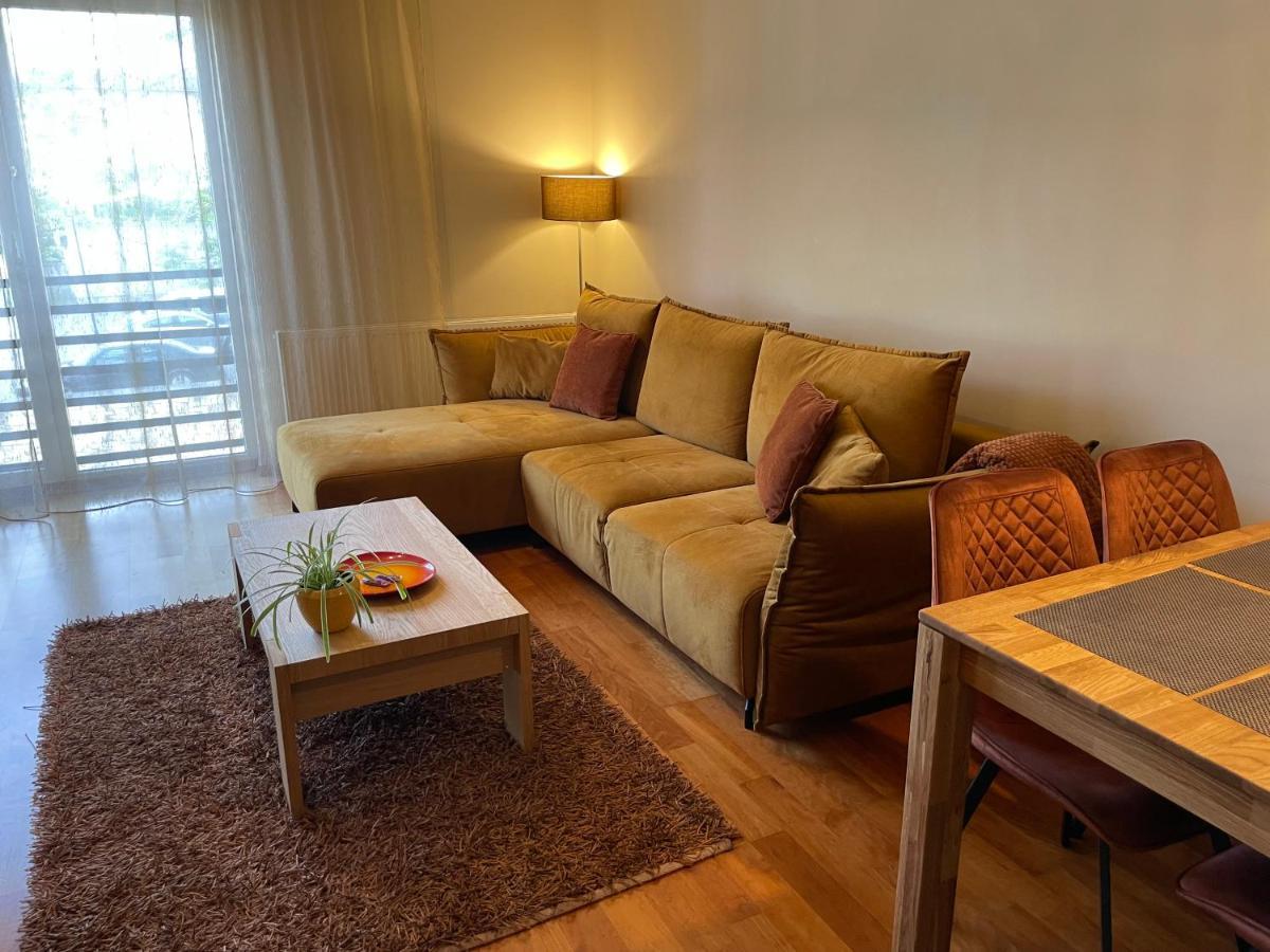 Kuressaare Holiday Apartments ภายนอก รูปภาพ
